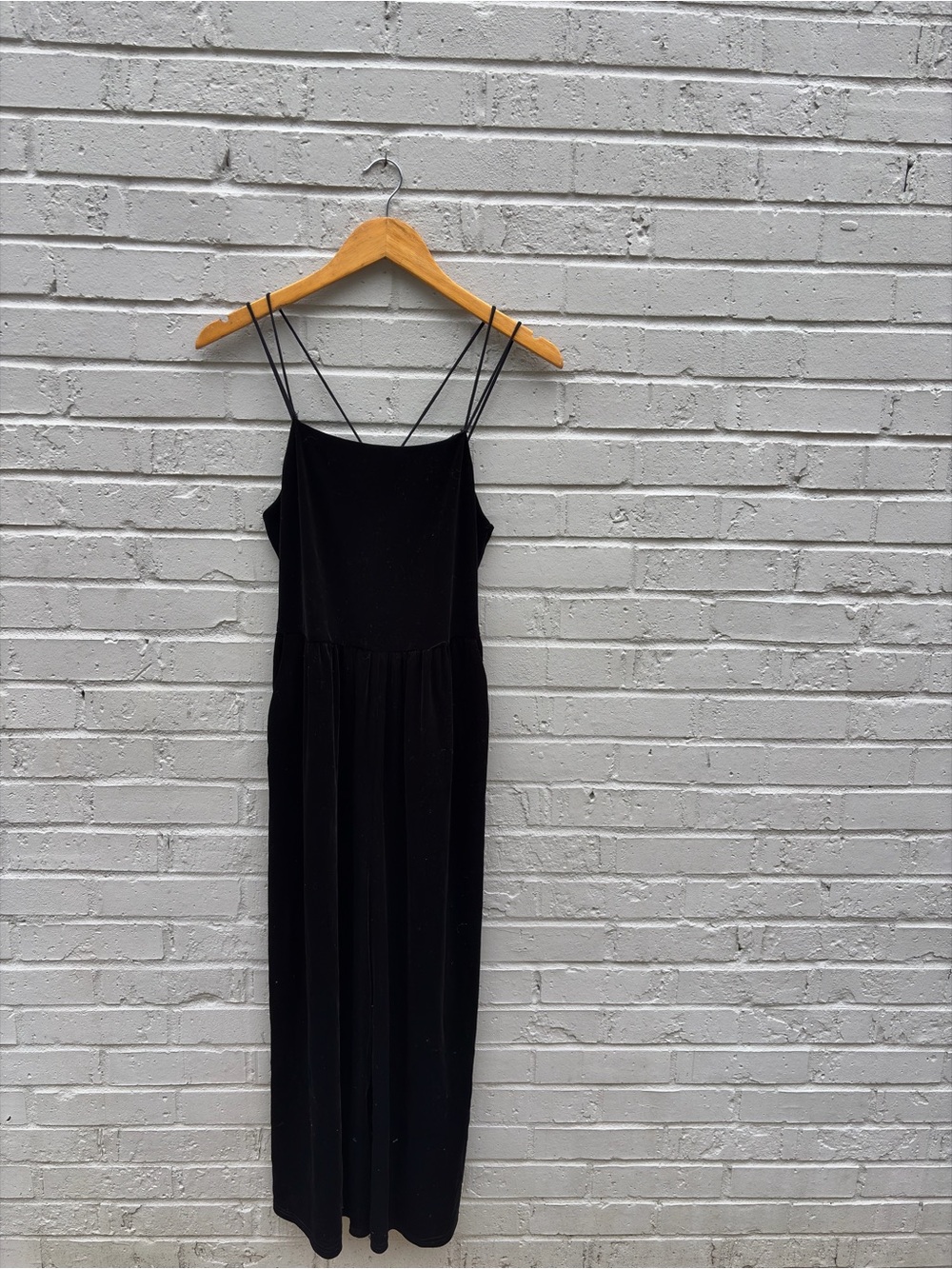 Love Riche Black Velvet Double-Strap Spaghetti Jumpsuit